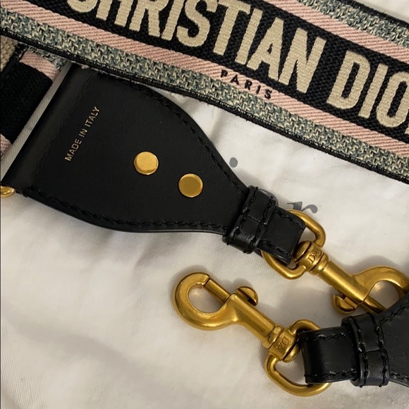 SOLD Christian Dior Cross body strap Rose - Picture 2 of 3